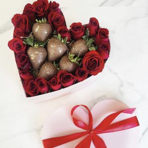 Շոկոլադապատ ելակի տուփ
