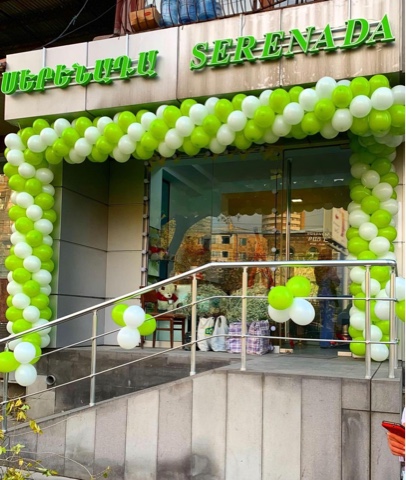 մուտքերի բակերի ձևավորումSERENADA opening balloon